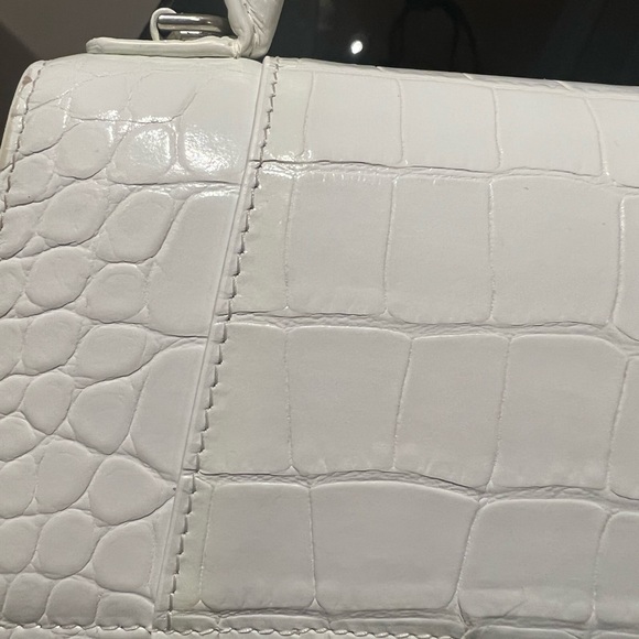 BALENCIAGA
Small Hourglass Tote Bag in white - Picture 3 of 10